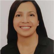 Docente comprometida con la educación de los niños y adolescentes